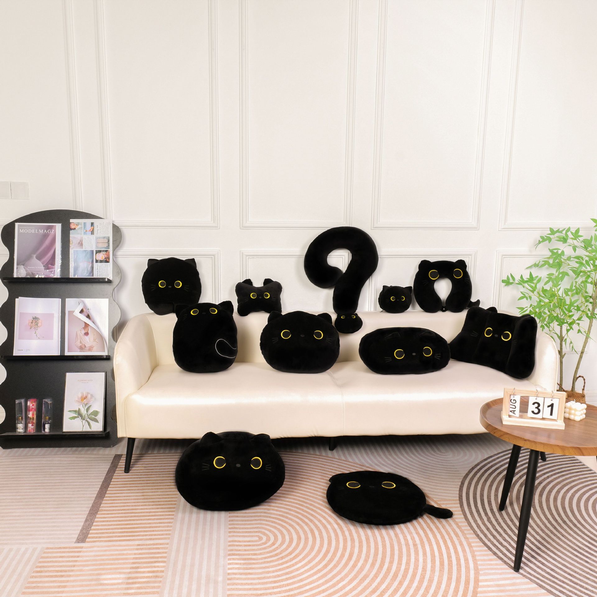 The popular black cat U-shaped pillow car headrest is black and cute. The cute cat question mark pillow eye mask bag is highly recommended on Xiaohongshu pic 1