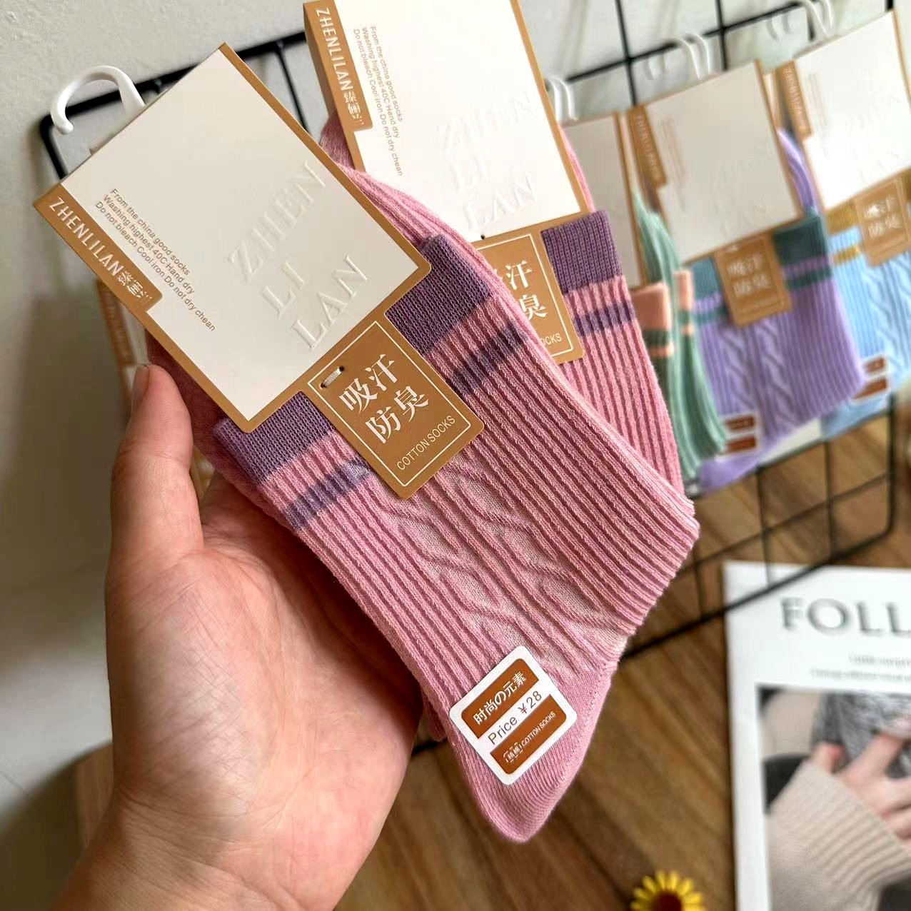 25新款诸暨袜子女秋冬中筒袜韩国穿搭女袜运动袜长袜男女棉袜批发详情6