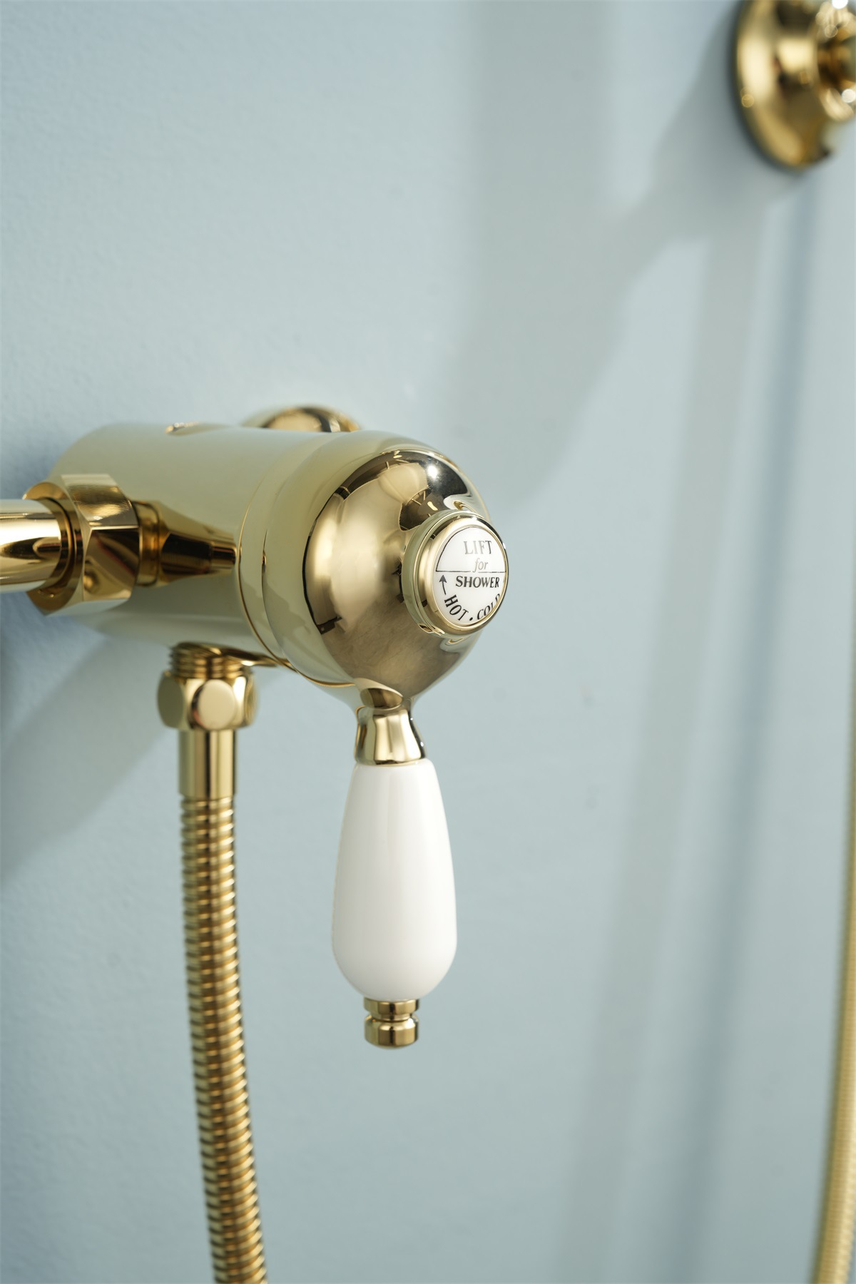 欧式全铜冷热花洒金色淋浴花洒挂墙式龙头卫生间升降增压混水阀详情6