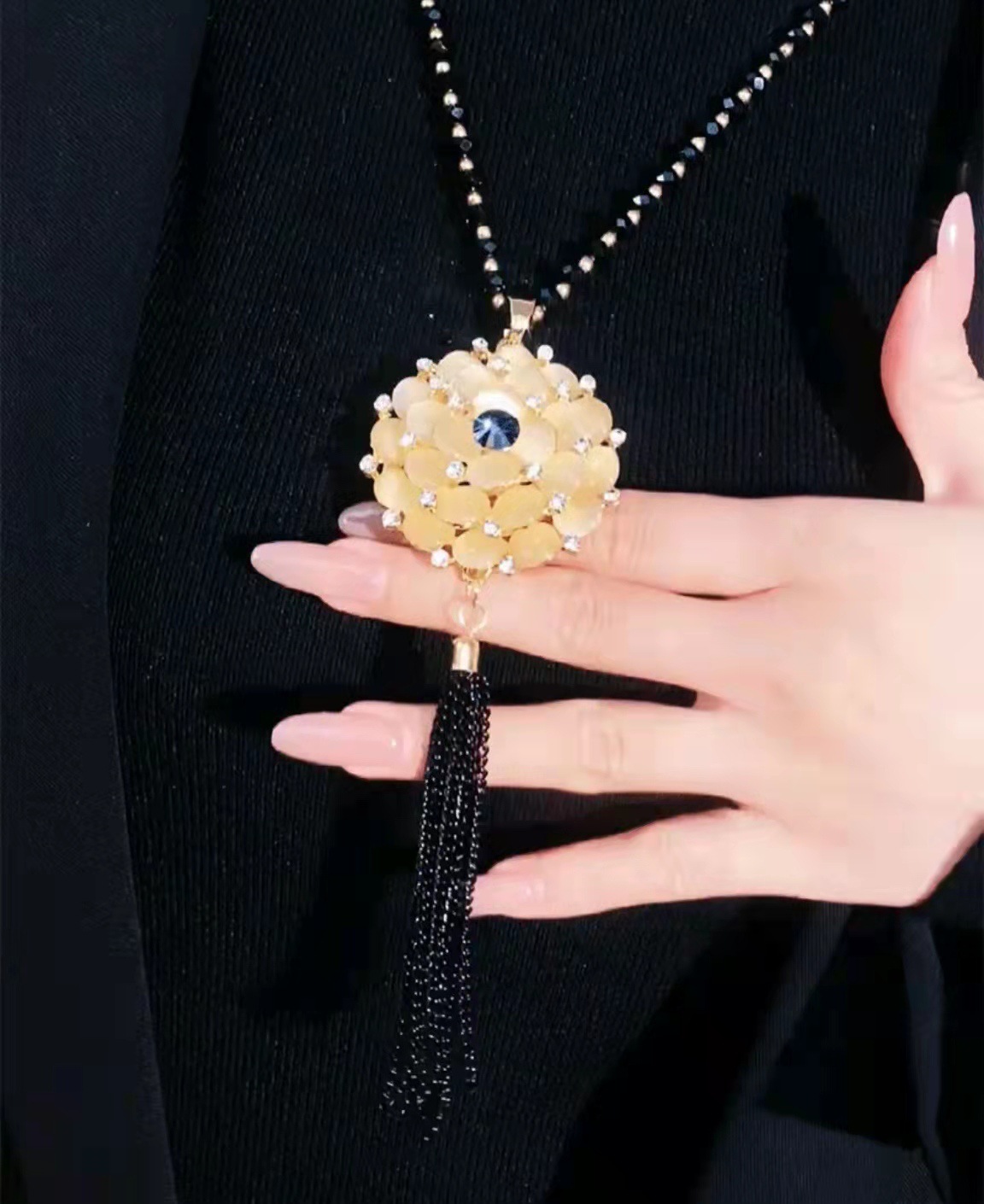 项链配饰毛衣链女高级感长款夏天网红大吊坠服装饰品挂件2024新款详情17