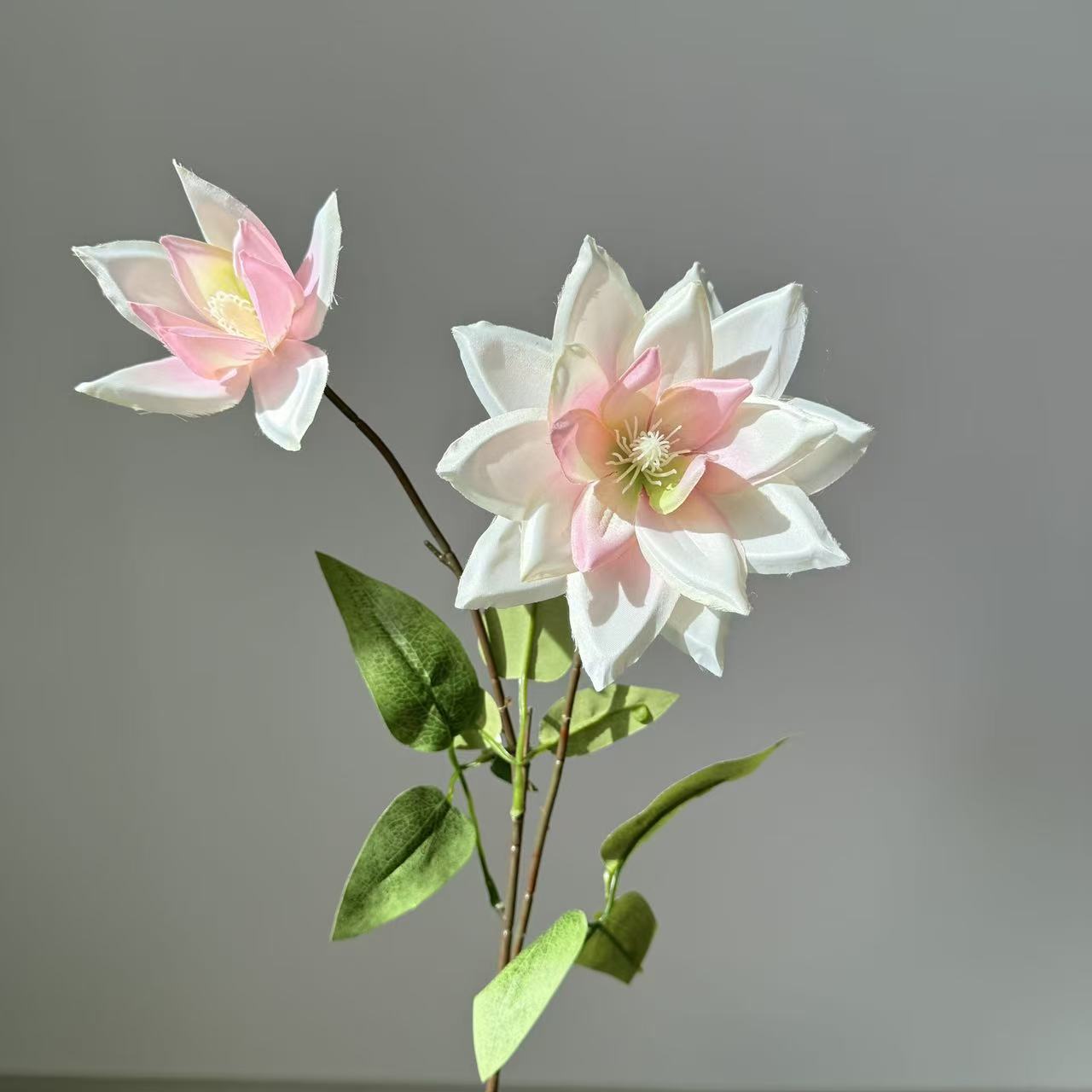 新品2头仿真大丽花莲花仿真花婚礼堂吊顶路引家居摆件婚庆假花详情12