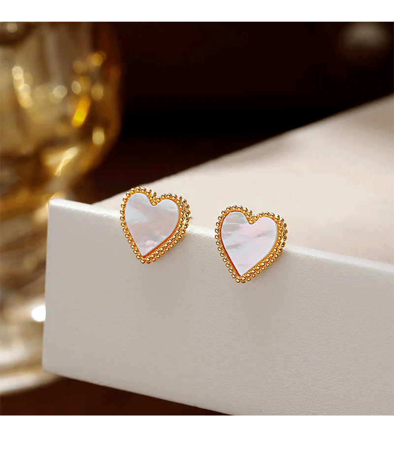Hyacinth Lace heart-shaped stud earrings, natural white mother-of-pearl earrings, 2026 live-streaming bestsellers, light luxury, high-end and elegant earrings pic 6