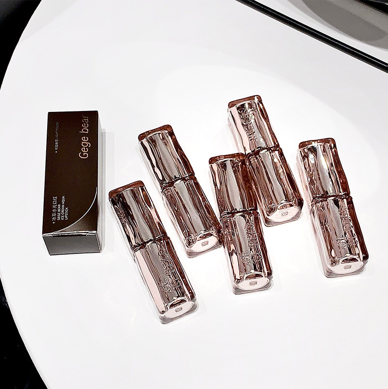 Gege bear Ice Extract Water Light Lipstick Moisturizes and hydrates the lips, and is less likely to stick to the cup. Affordable lipstick pic 13