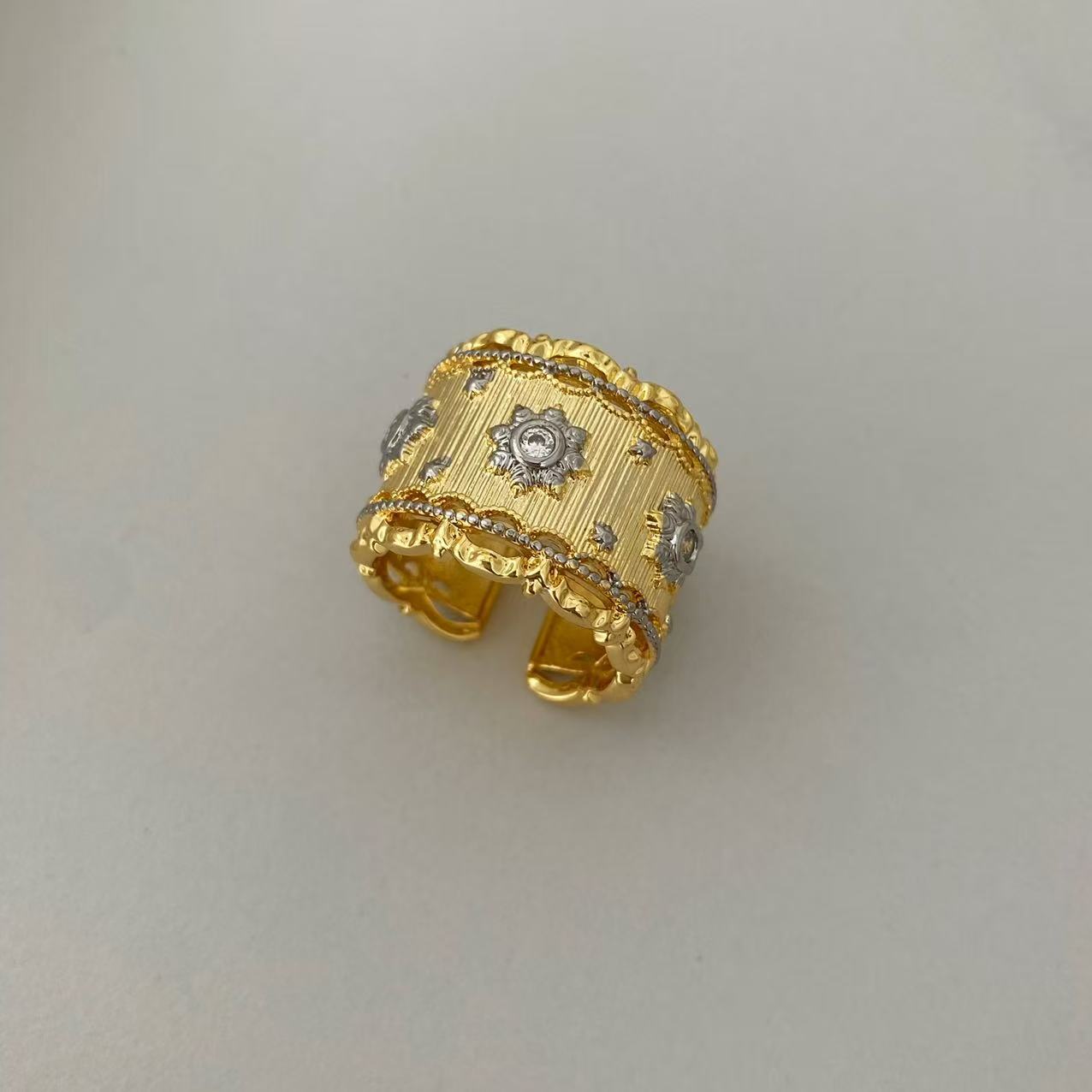 Medieval court-style brushed craftsmanship, high-end vintage cloche ring bracelet, fashionable, exquisite and trendy set pic 7