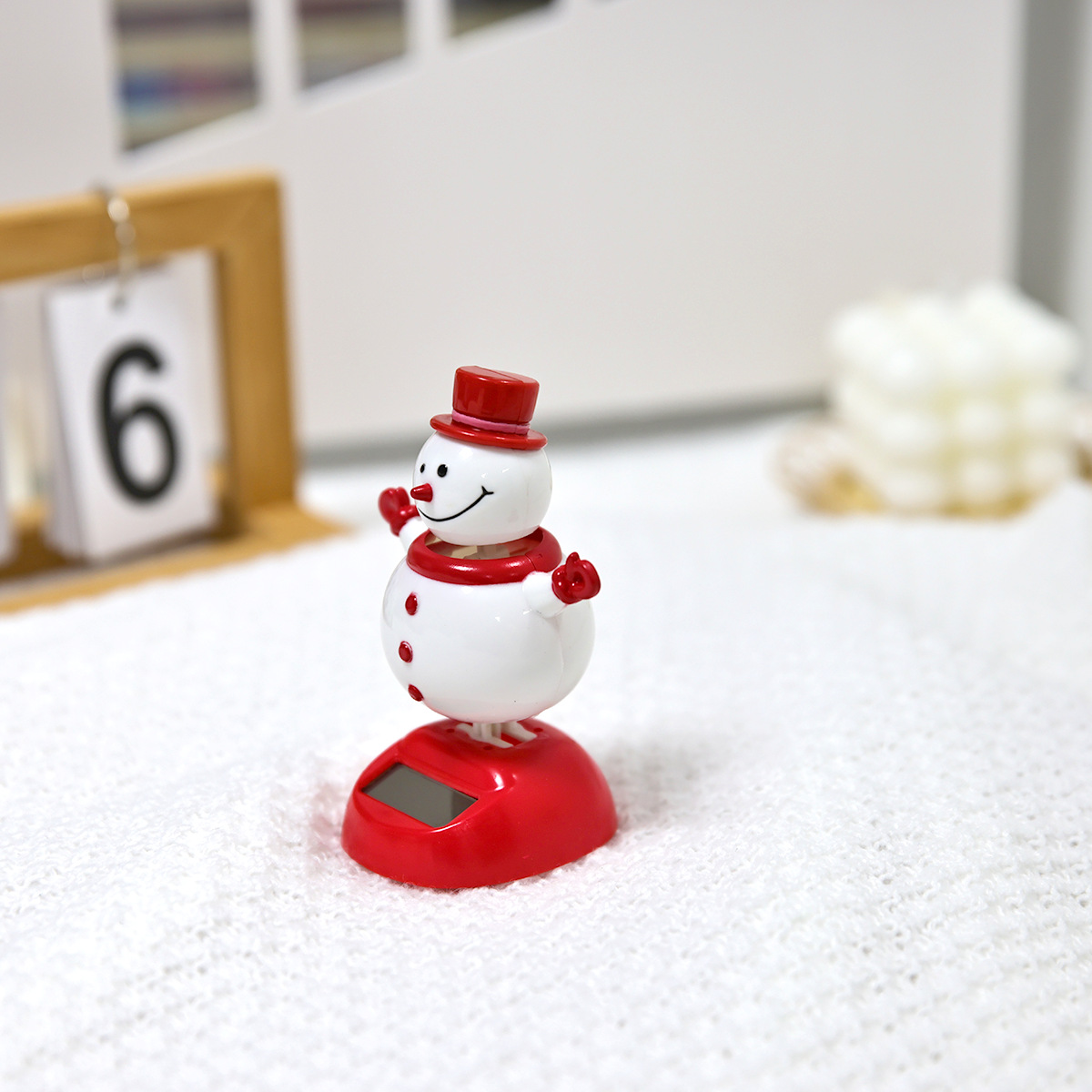 Source factory solar car interior ornaments, Christmas holiday gifts, cute big-bellied snowman decorations are available for wholesale pic 6