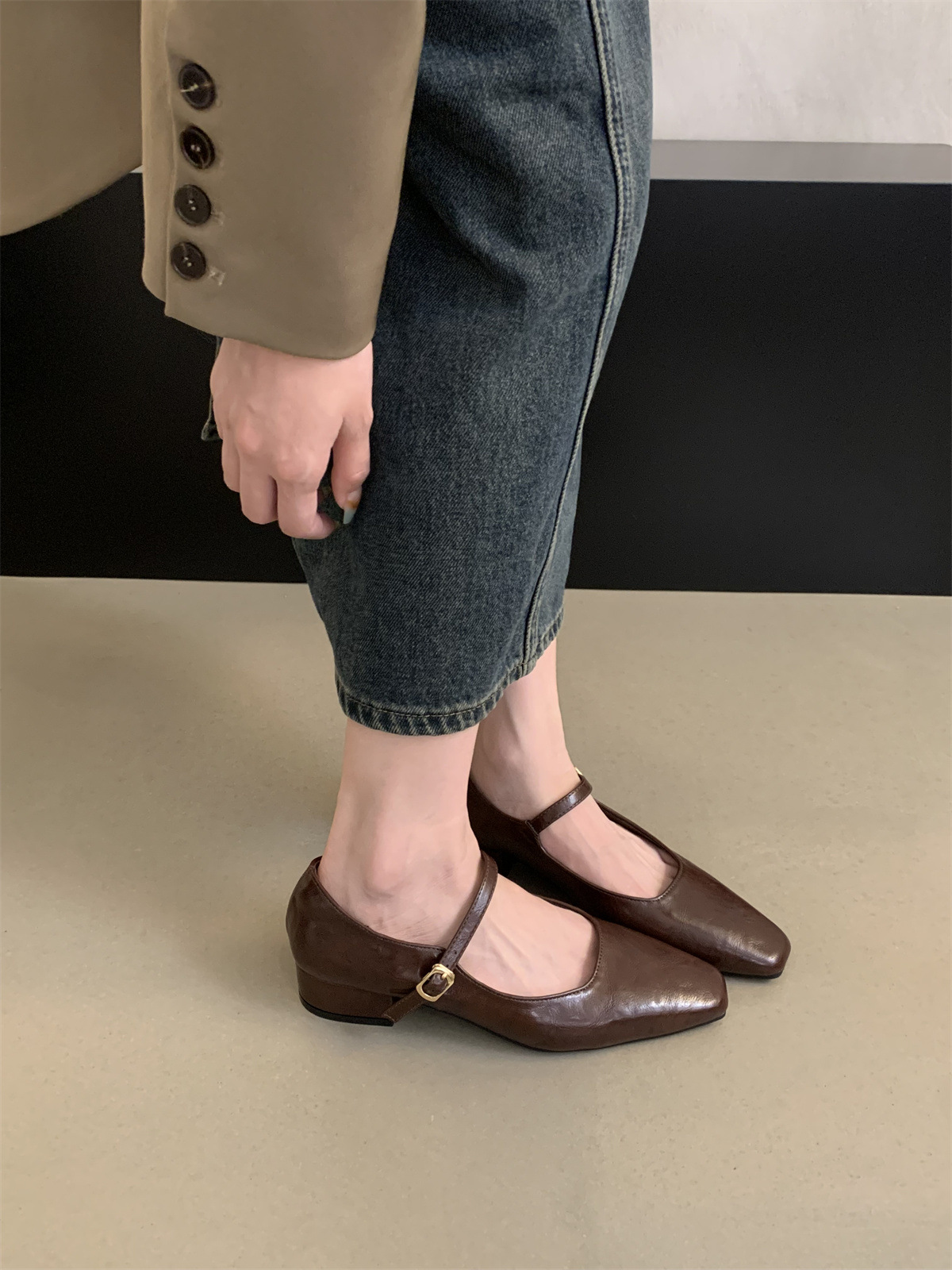 法式晚风气质通勤单鞋女2025新款秋季韩版仙女粗跟玛丽珍小皮鞋子详情4