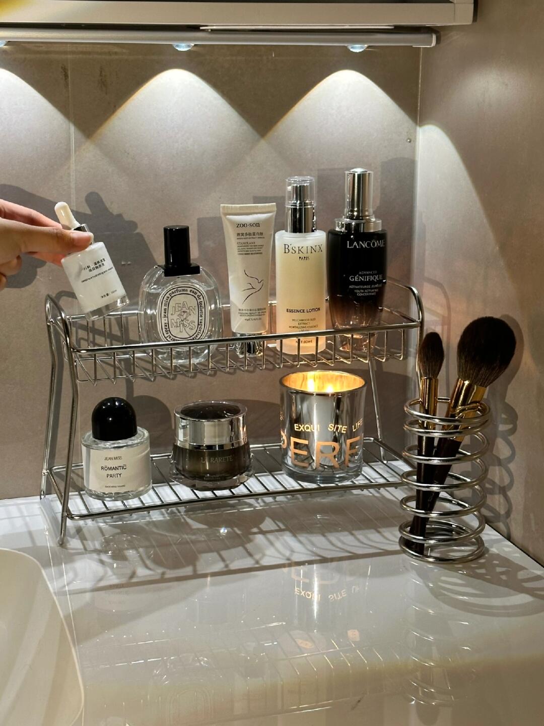 洗漱台收纳架桌面收纳盒沥水置物不锈钢化妆品筐篮铁艺卫生间浴室详情10