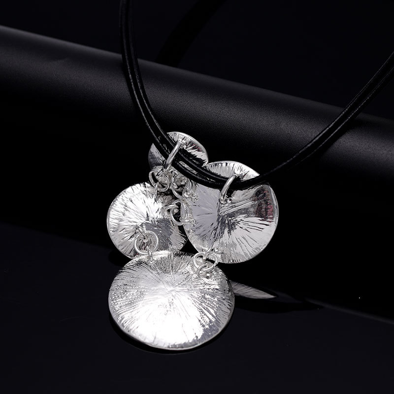 亚马逊新款金属项链时尚流行女士首饰欧美夸张吊坠高级感项链批发详情11