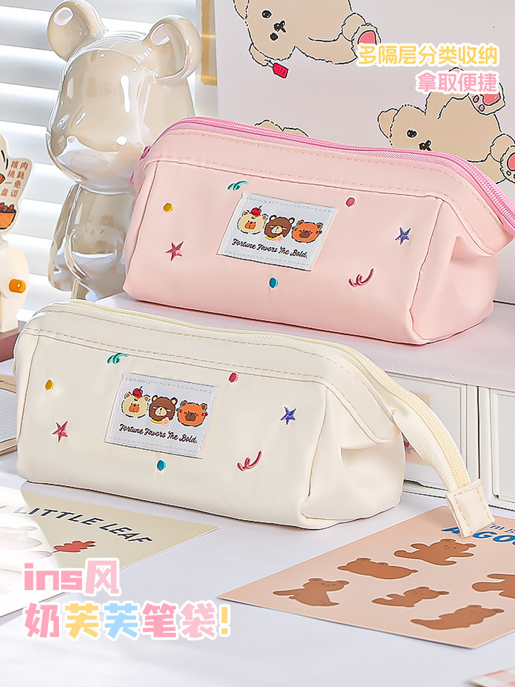 新款日系小众可爱ins三只熊刺绣笔袋大容量高颜值文具收纳袋详情9