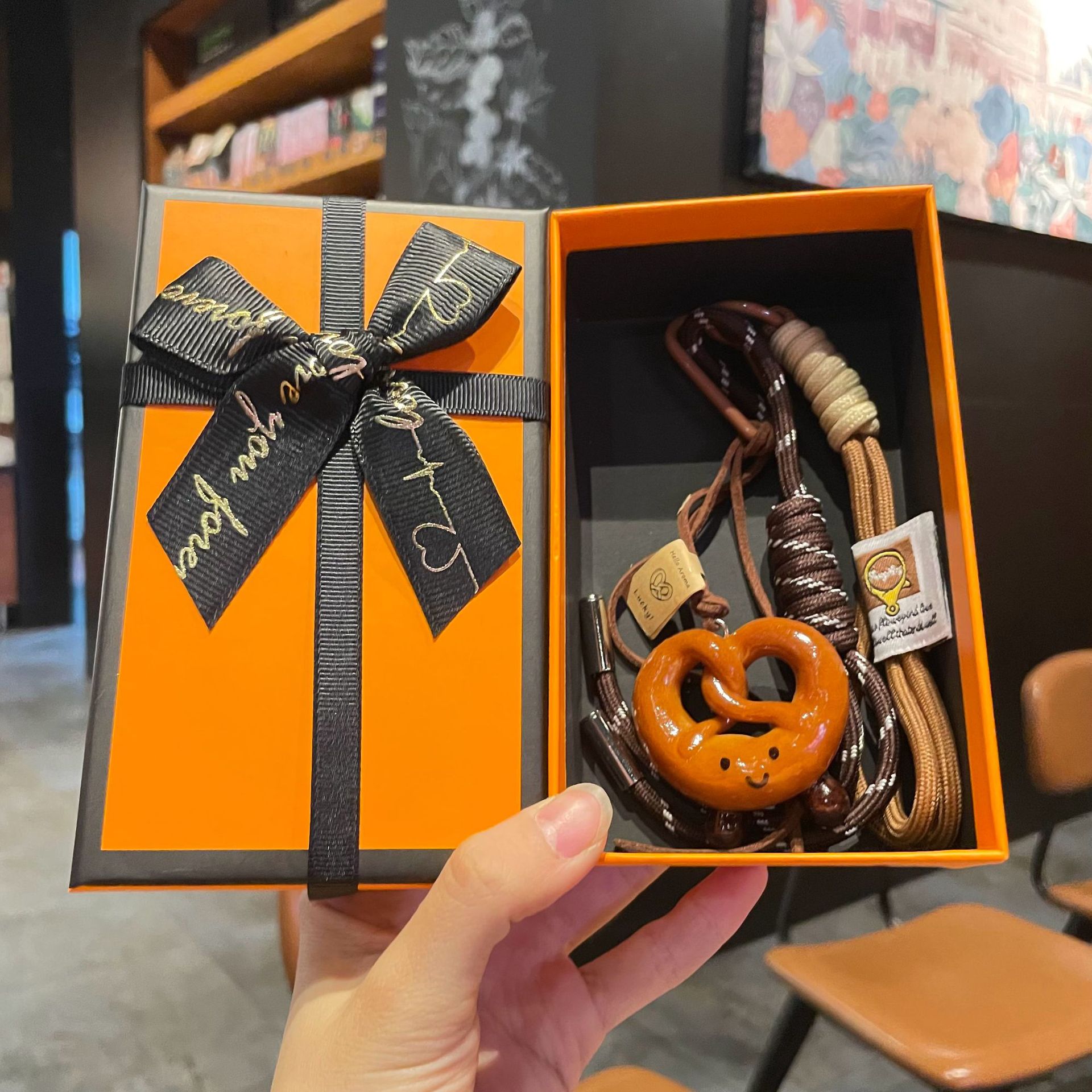 miu风碱水面包钥匙扣秋冬美拉德系可爱面包挂件学生情侣书包装饰详情11