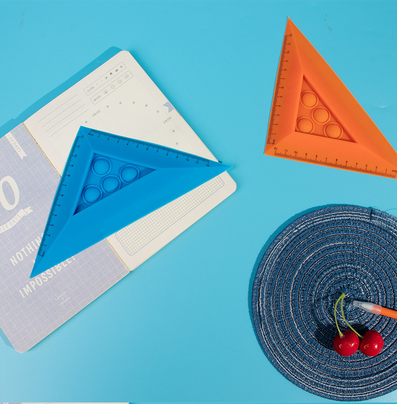 The pioneer silicone triangular ruler for rat extermination, a creative student right-angle ruler, bends and bends, constantly pressing bubbles pic 17