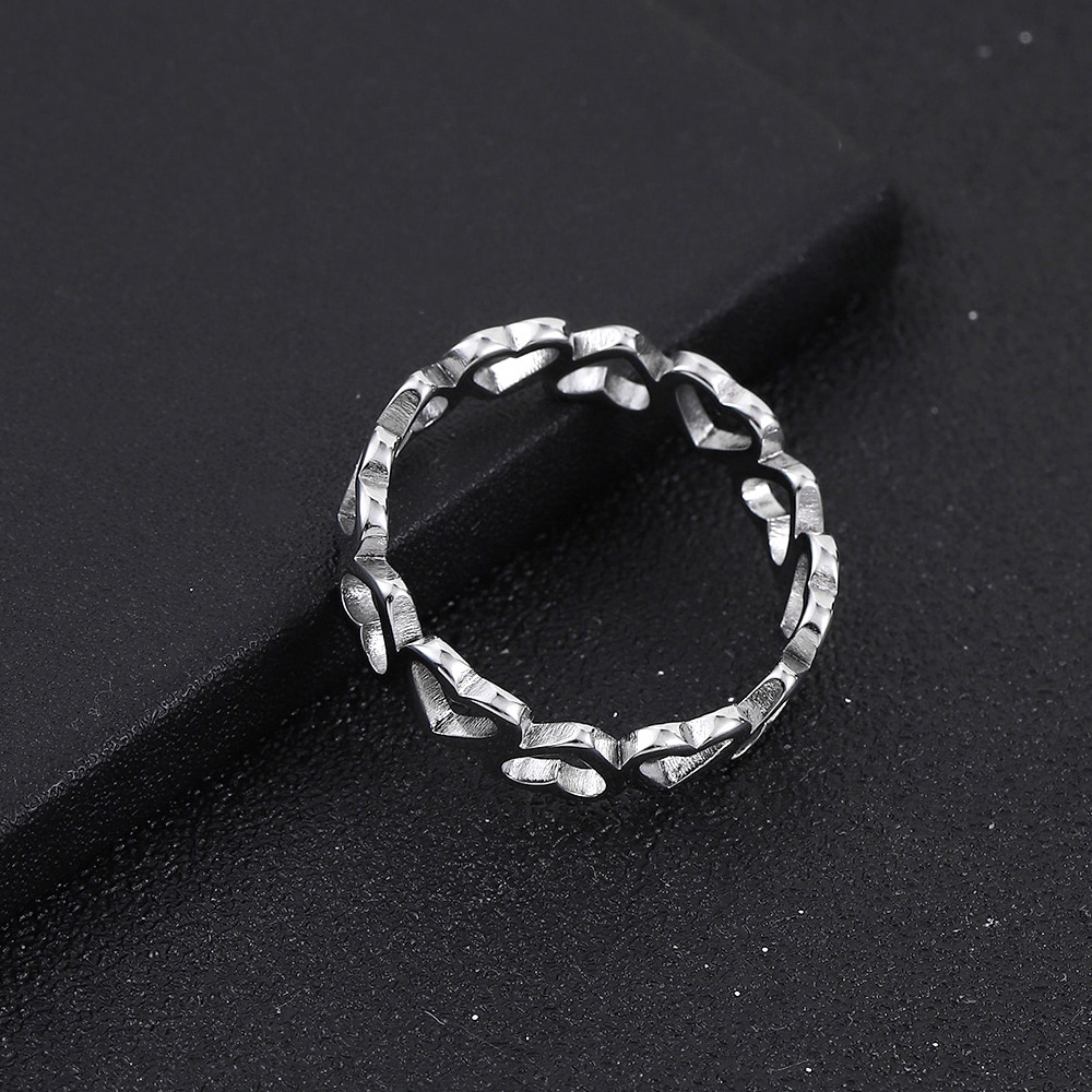 跨境不锈钢切割镂空戒指小众设计正反桃心钛钢戒指饰品厂家批发详情10