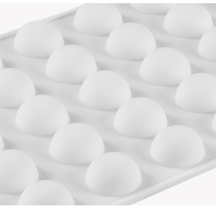 A variety of popular shapes of cakes, ice cube trays, food-grade silicone heart-shaped molds, round doughnuts, and special molds for cookies pic 9