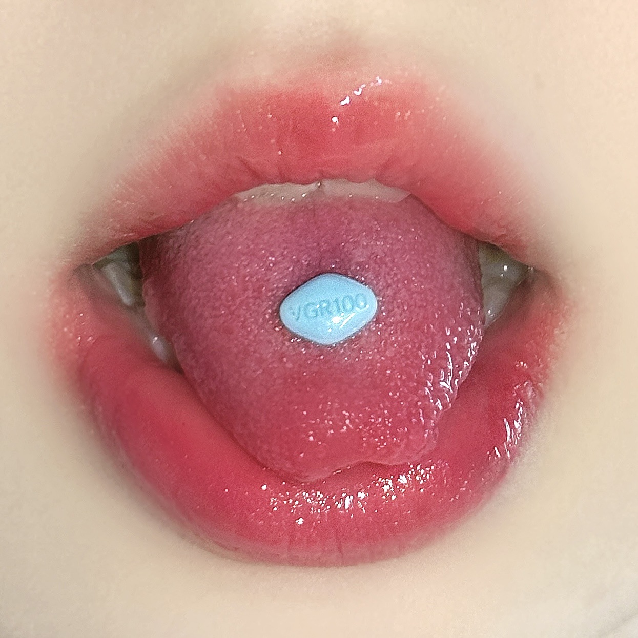 药丸舌钉树脂亚克力舌饰小众新款个性舌头环人体穿刺饰品厂家直销详情4