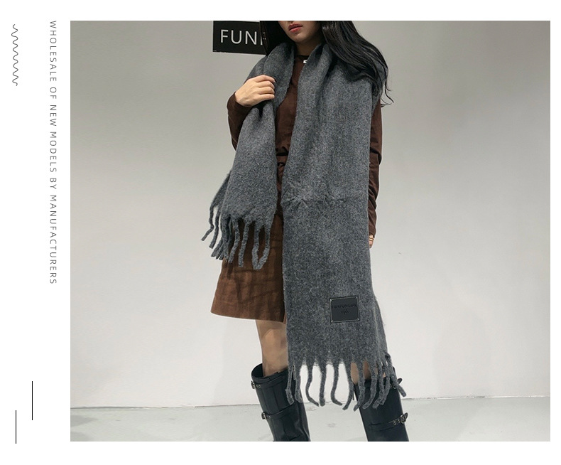 Autumn and winter Ankela Red Wool Scarf for women, new solid color thickened warm scarf, high-end, simple and versatile shawl pic 23