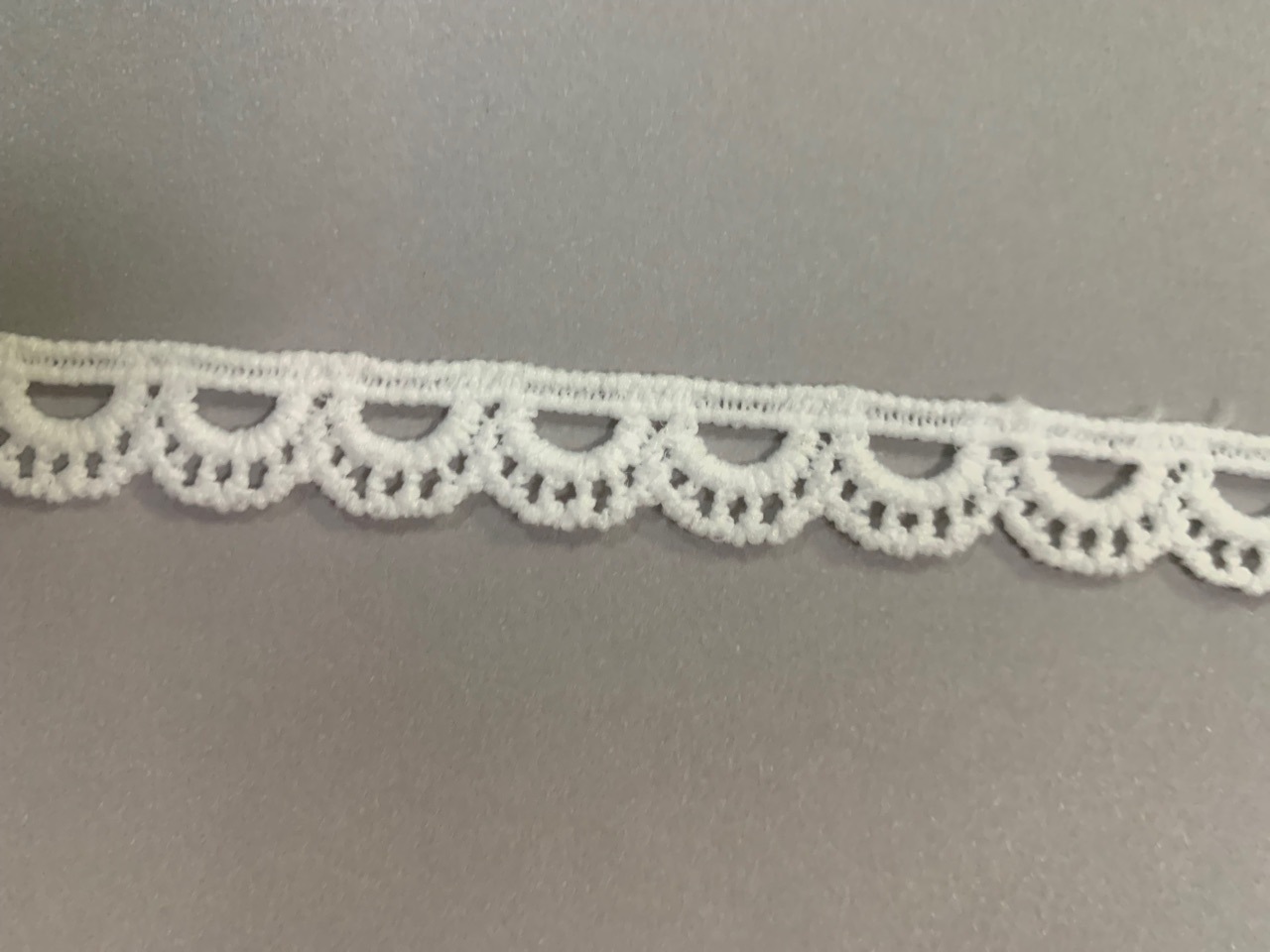 The manufacturer produces 1-centimeter single-sided water-soluble milk silk lace clothing, curtains, accessories and jewelry Lolita DIY pic 5