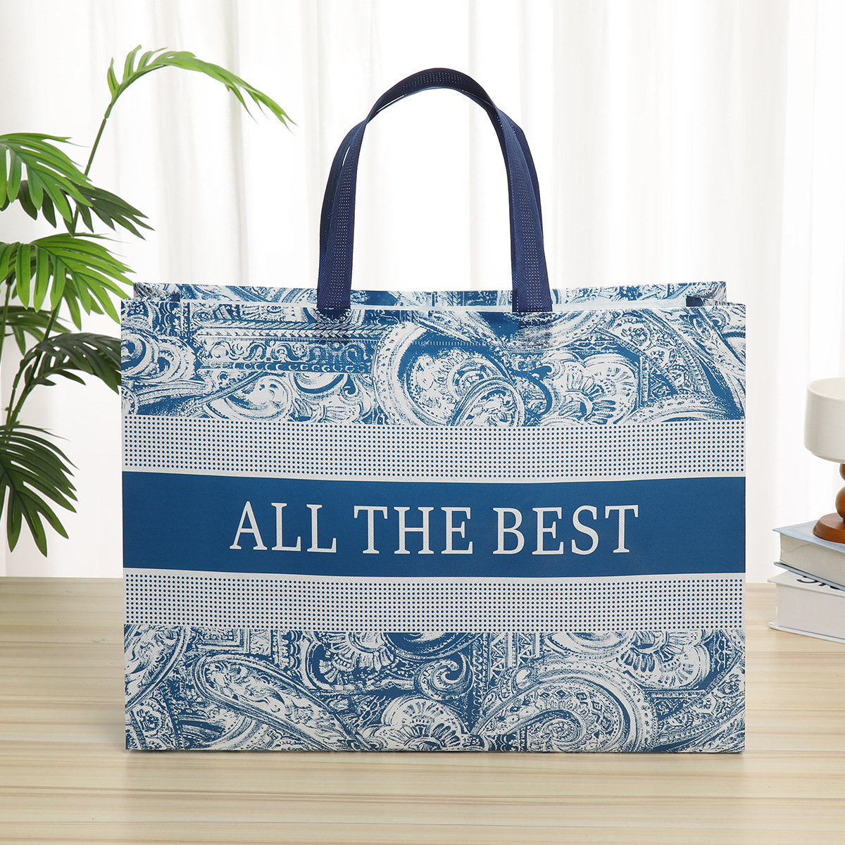 亚马逊跨境现货批发 圣诞时尚覆膜无纺布袋 购物手提袋 防水收纳袋 环保耐用详情13