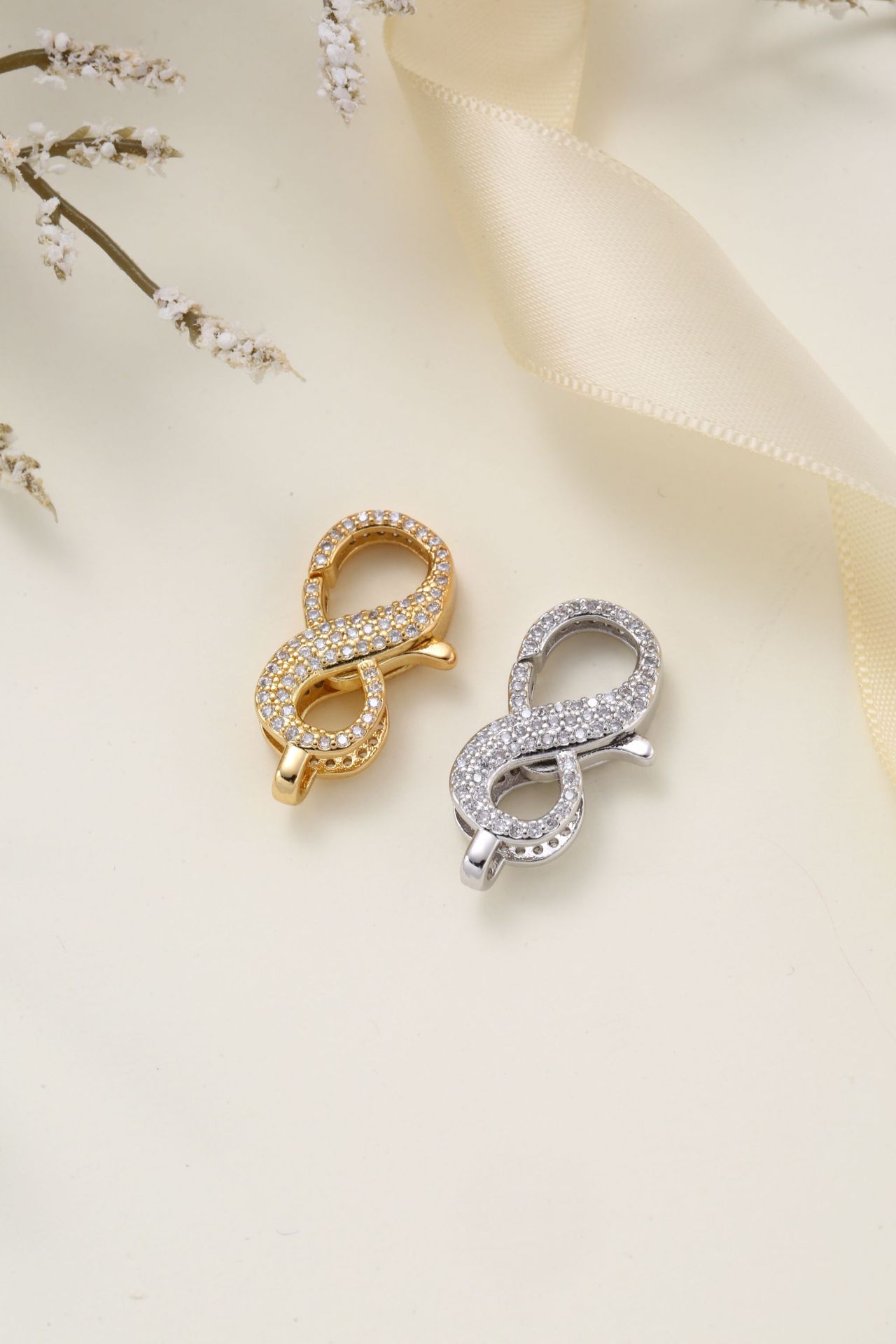 High-quality diamond-encrusted, high-grade brass cast special-shaped lobster pendant, necklace pendant, clothing pendant, 18K color retention pic 6