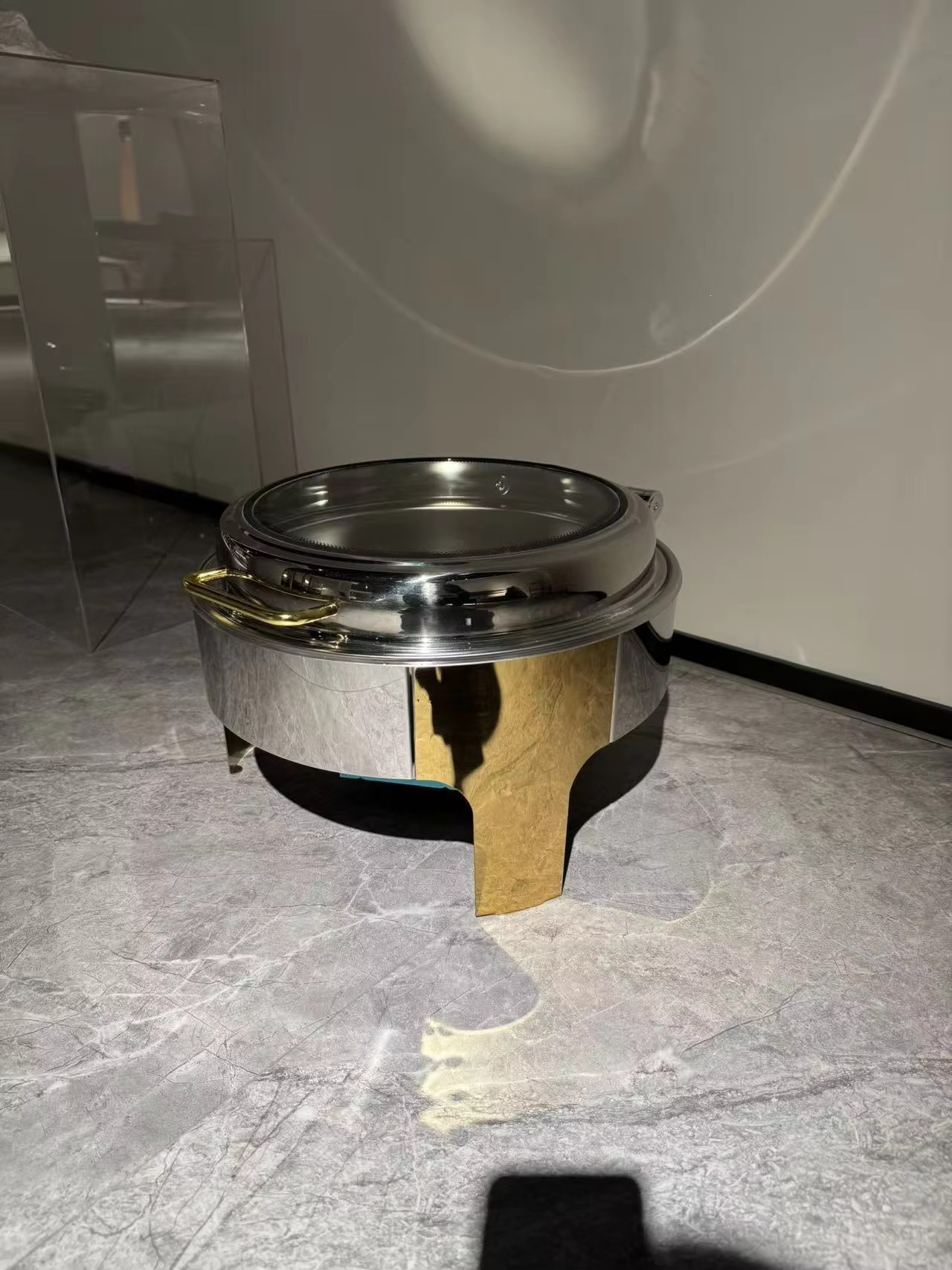 High-quality 6L round hot pot buffet server, electric heating, visual glass cover, stainless steel commercial hotel pic 1