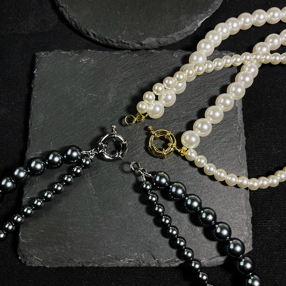 The 2024 new double-row butterfly pearl necklace exudes a high-end feel. The Australian white and Tahitian black pearl necklace and collarbone chain are exquisite pic 6