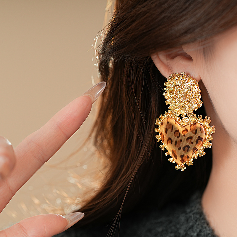 钢针圆形纹路爱心树脂豹纹耳钉复古宫廷风耳环时尚美拉德耳饰批发详情19