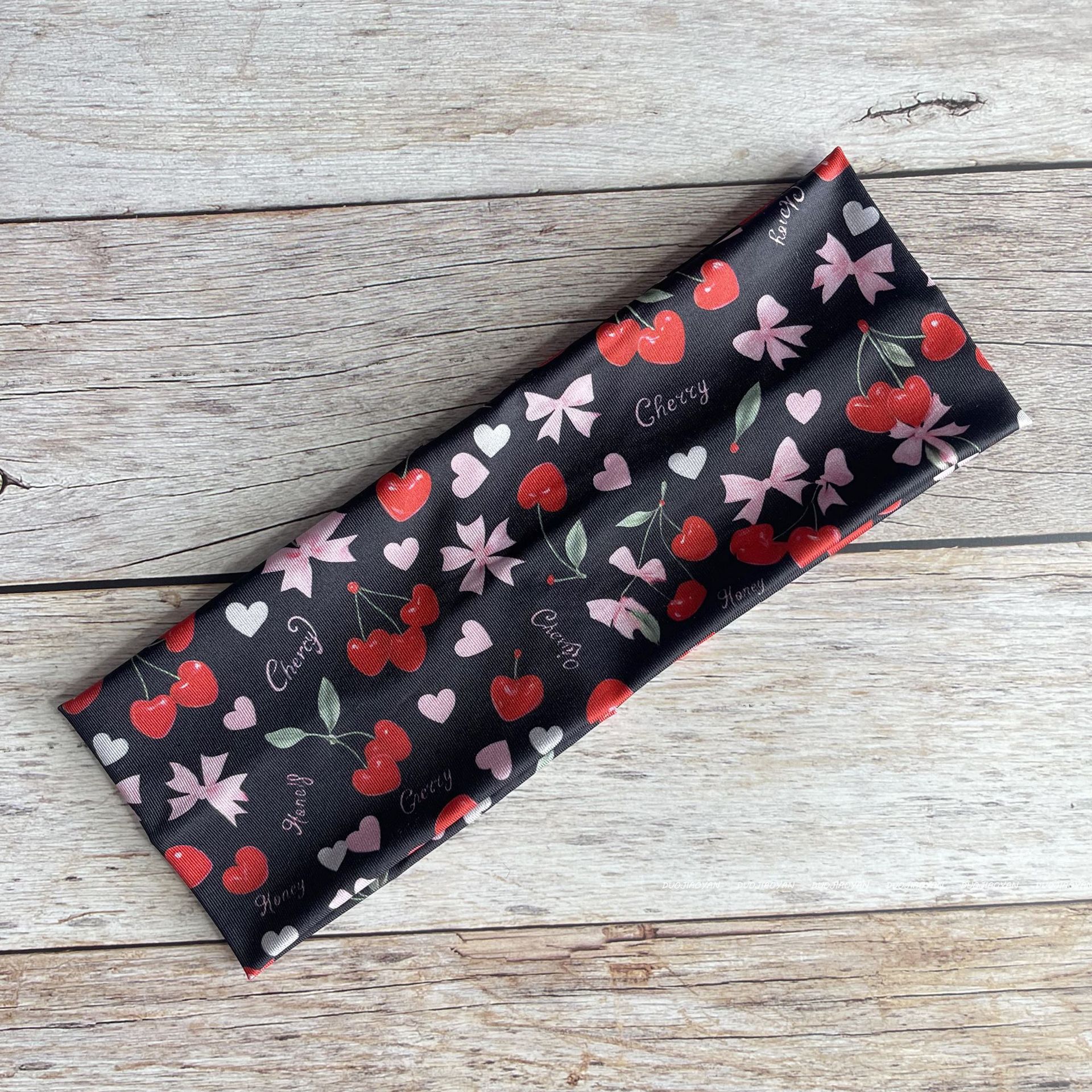 The new cherry-printed hair band from Europe and America is fashionable, sweet and cool. It features a fruit-patterned hair accessory with wide edges and a flat elastic band for women pic 13