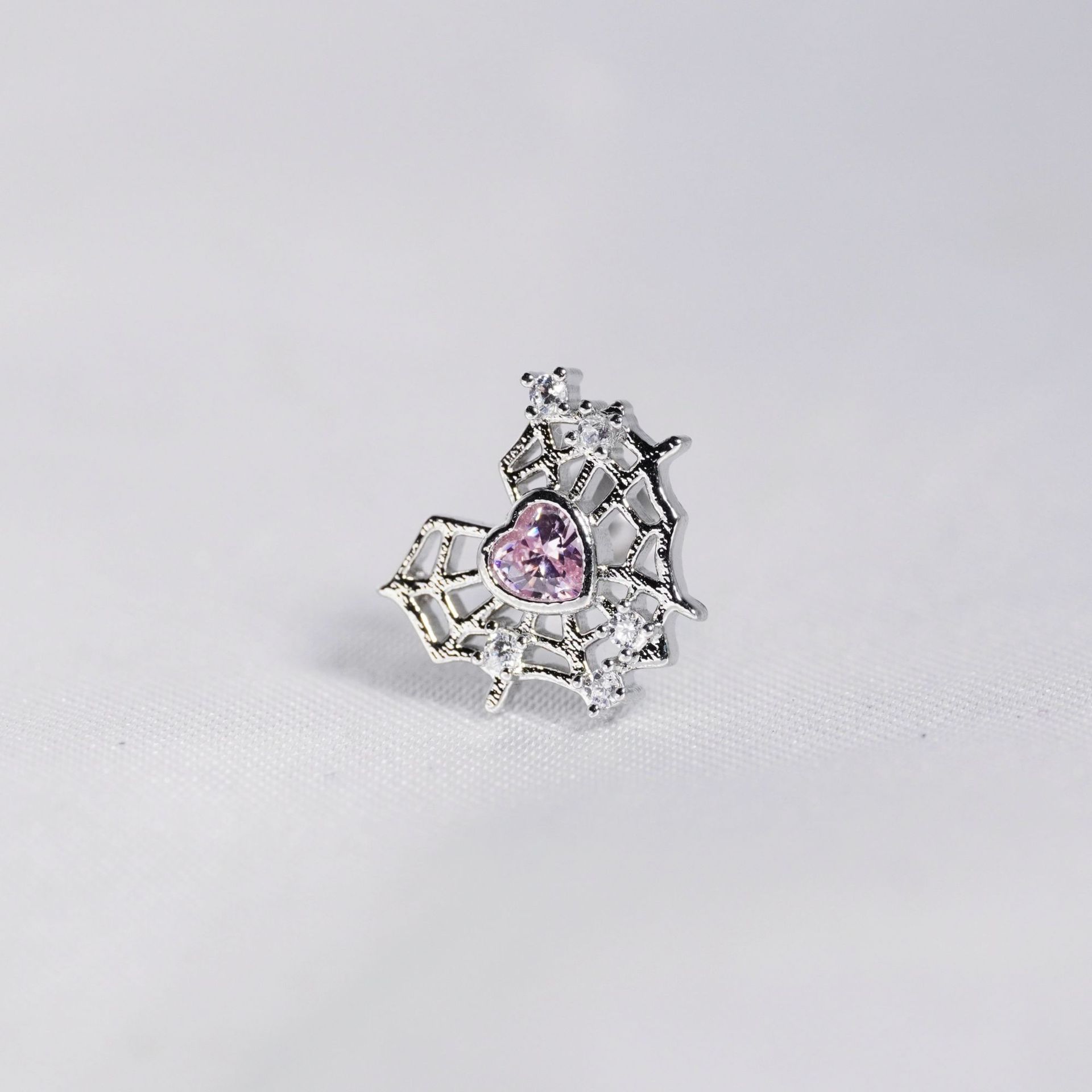 三色蜘蛛网唇钉外牙耳骨钉穿刺饰品钛钢镶钻跨境新品人体穿刺饰品详情4