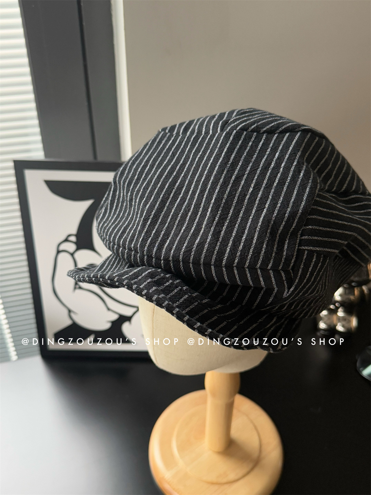 The new Japanese-style artistic striped cotton and linen beret for children shows off their faces in spring and summer. The small newsboy hat and the retro painter hat trend pic 21