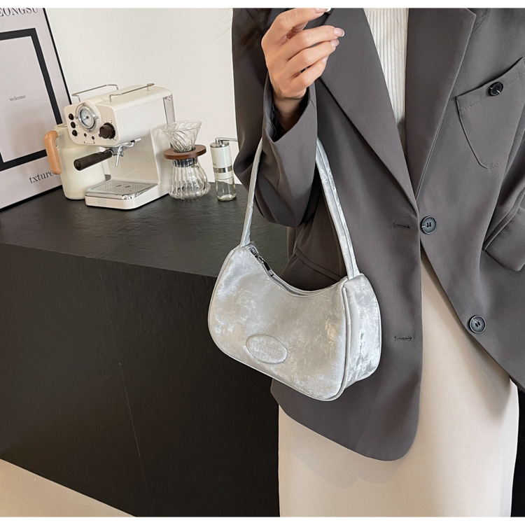 大容量通勤托特包女新款洋气单肩包潮搭时尚斜挎包都市风休闲女包详情40