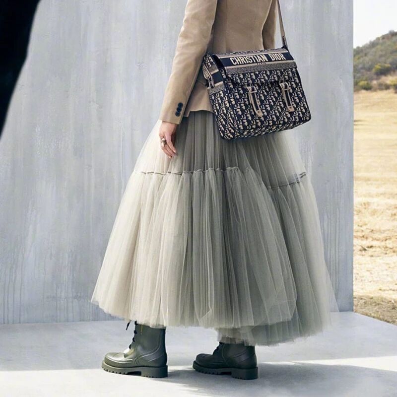 Long high-waisted ladylike dress for women in Spring, summer and autumn 2024, cake dress with pleated midskirt and large hem pic 3