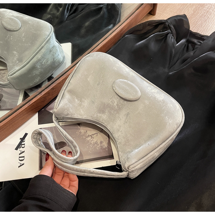 大容量通勤托特包女新款洋气单肩包潮搭时尚斜挎包都市风休闲女包详情22