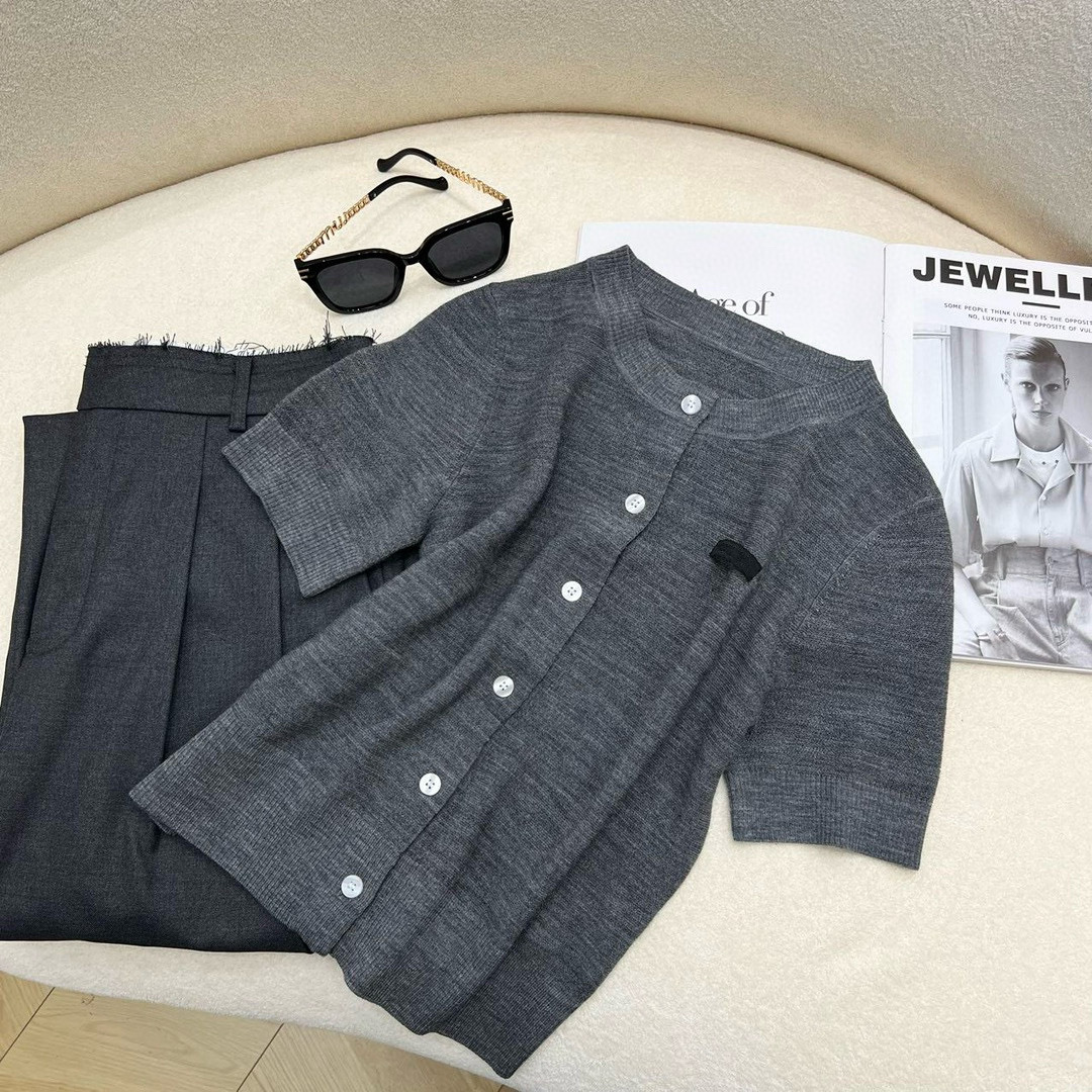 The 2024 summer new M fine-count woolen woven label commuting, smart and stylish slim short knitted cardigan pic 12