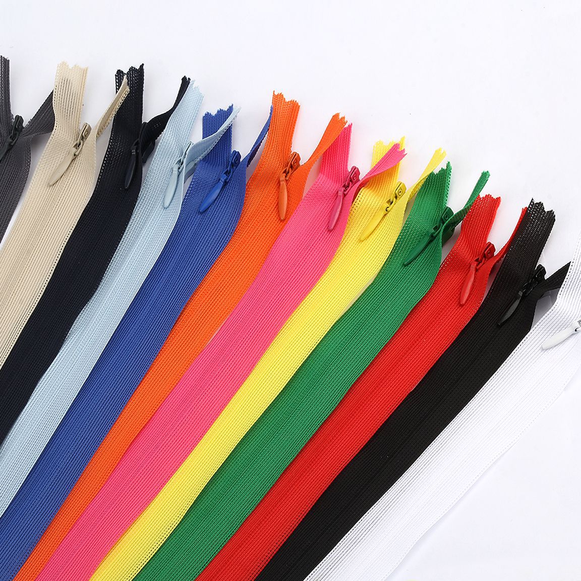 The manufacturer supplies 60cm needle thread invisible zippers in real stock, with open zippers in red, white, yellow, green and blue, and a length of 60cm pic 1