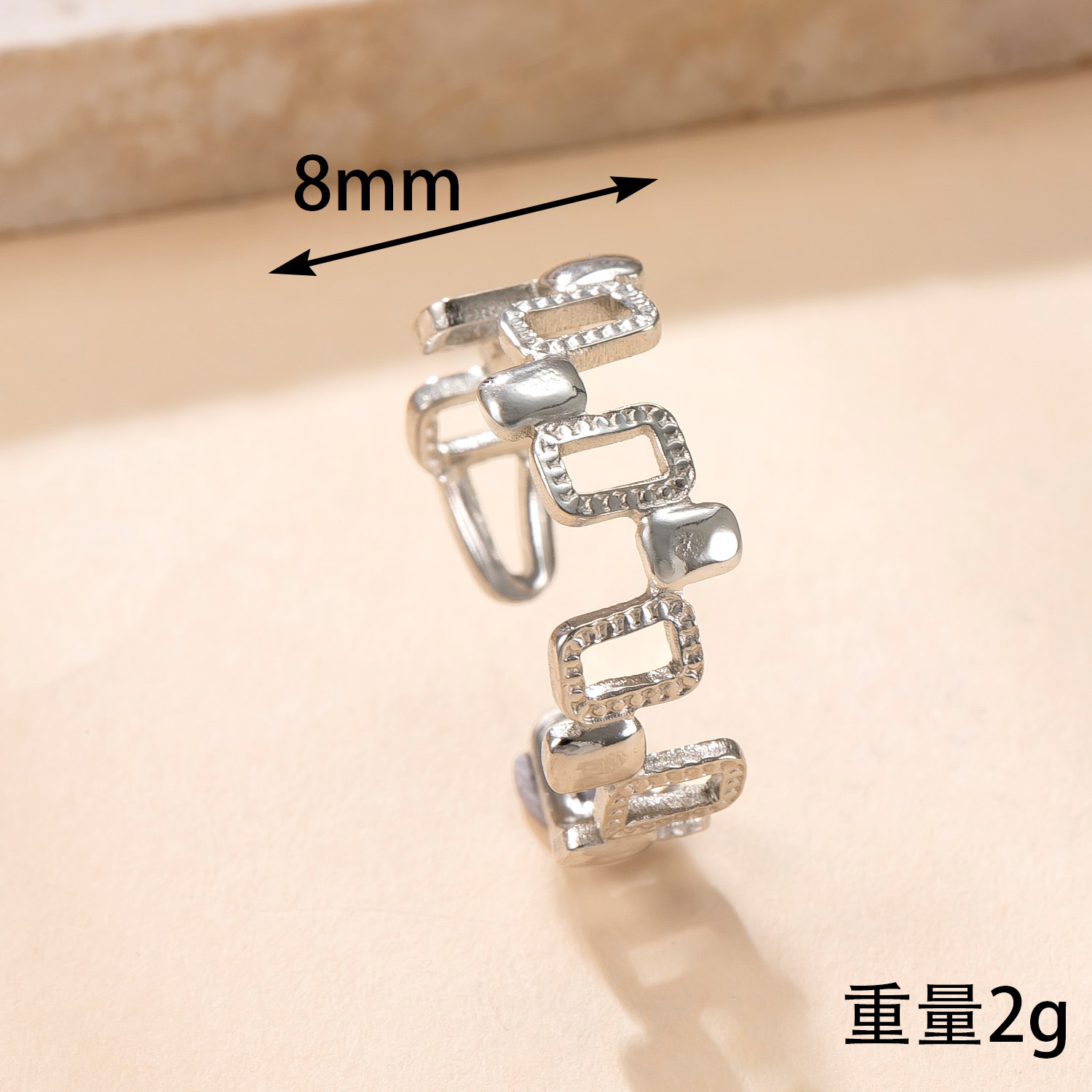 欧美跨境钛钢饰品油压镂空十字架戒指女小众设计感钛钢不掉色指环详情8