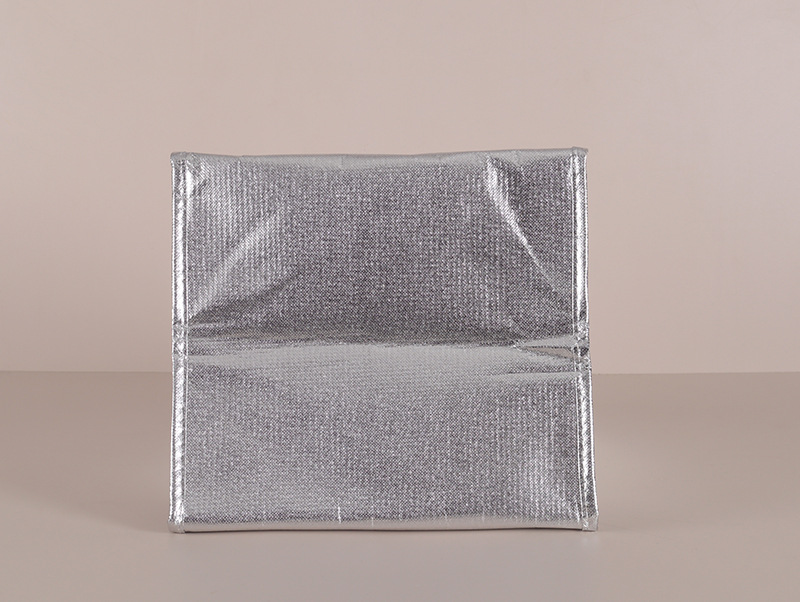 In-stock birthday cakes, hand-held insulated bags, ice packs, aluminum foil refrigerated bags, takeout preservation bags. Logos can be printed on them pic 30