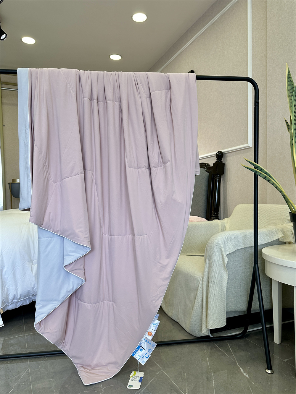 Little Ice Silkworm Cool Sensation Ice Silk Soybean Summer Cool Quilt, summer brocade ammonia naked sleep Cold Quilt, Summer Quilt, machine washable air-conditioned quilt pic 12