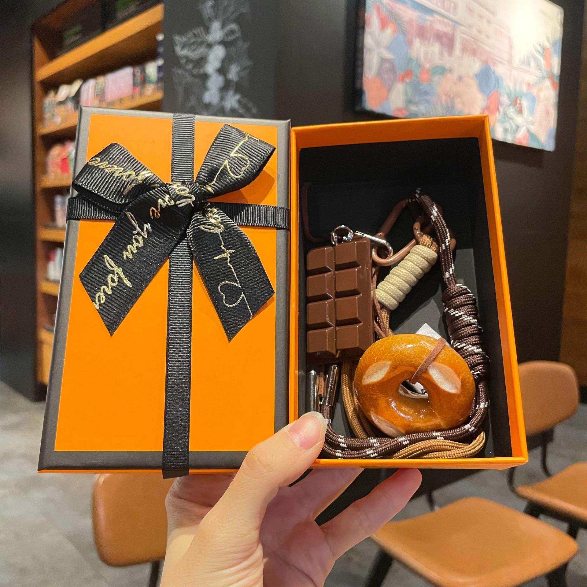 miu风碱水面包钥匙扣秋冬美拉德系可爱面包挂件学生情侣书包装饰详情15