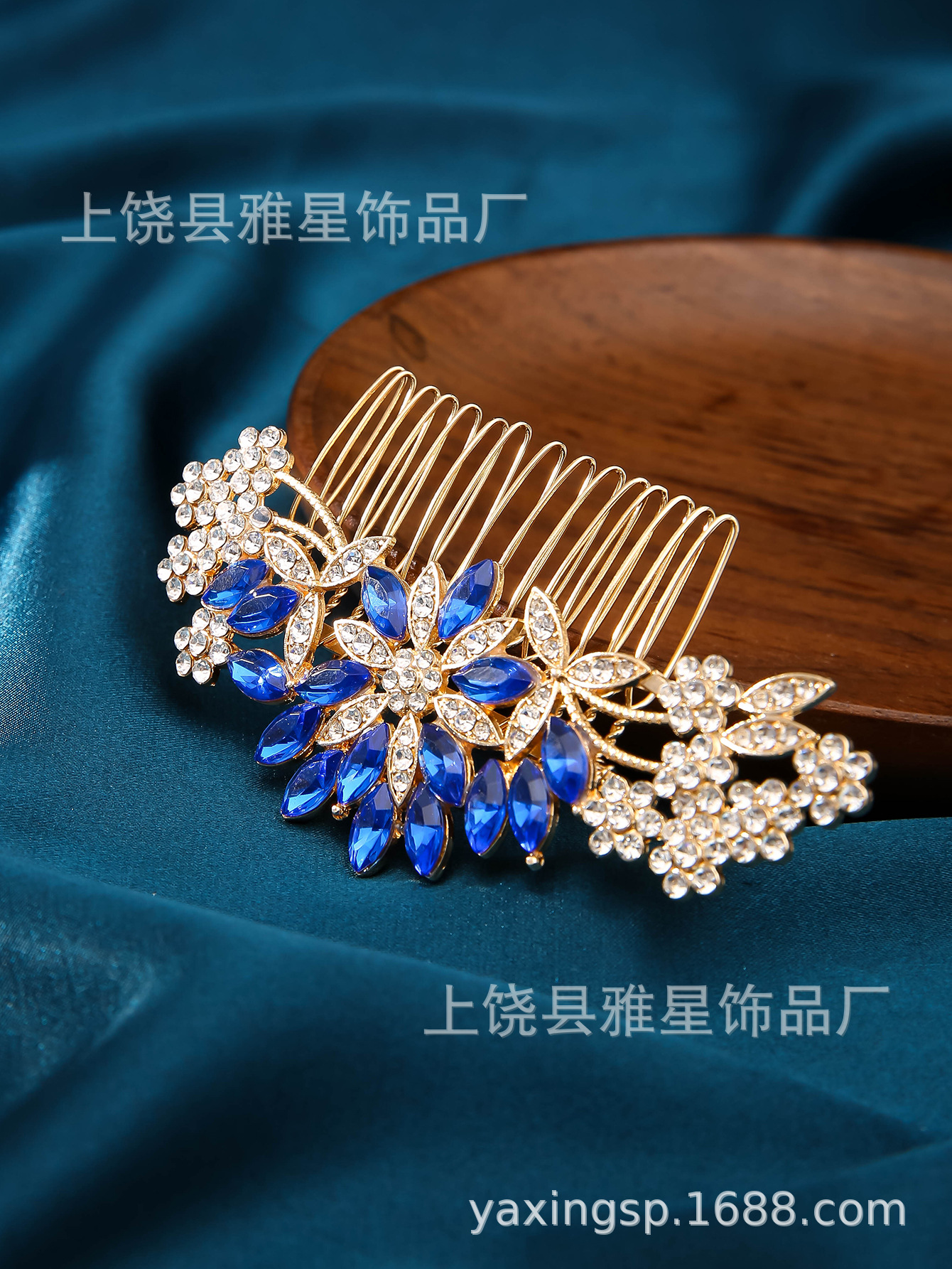 Japanese and Korean fresh water diamond maple leaf small hair comb with updo, bangs and hair clips, versatile headwear for women pic 8
