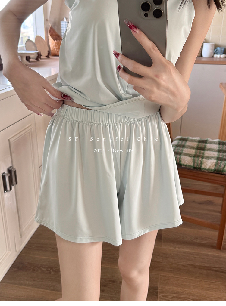 New adjustable set with ice silk in the original color, ice skin chest pad, home wear, buttons, summer halter top and shorts for sleep pic 24