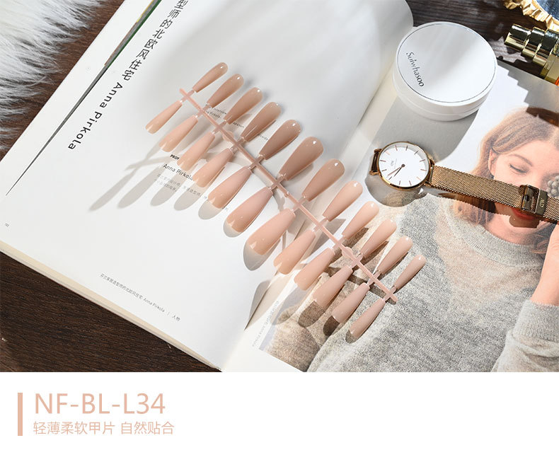The long ballet nail with solid color and glossy oil from Europe and America, the mid-length trapezoidal nail art piece, and the false nails are exquisite and simple pic 34