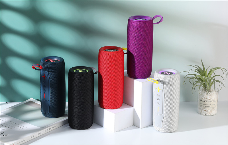 跨境TG682藍牙音箱插卡便攜音響藍牙重低音炮tws藍牙音響高顏值詳情7