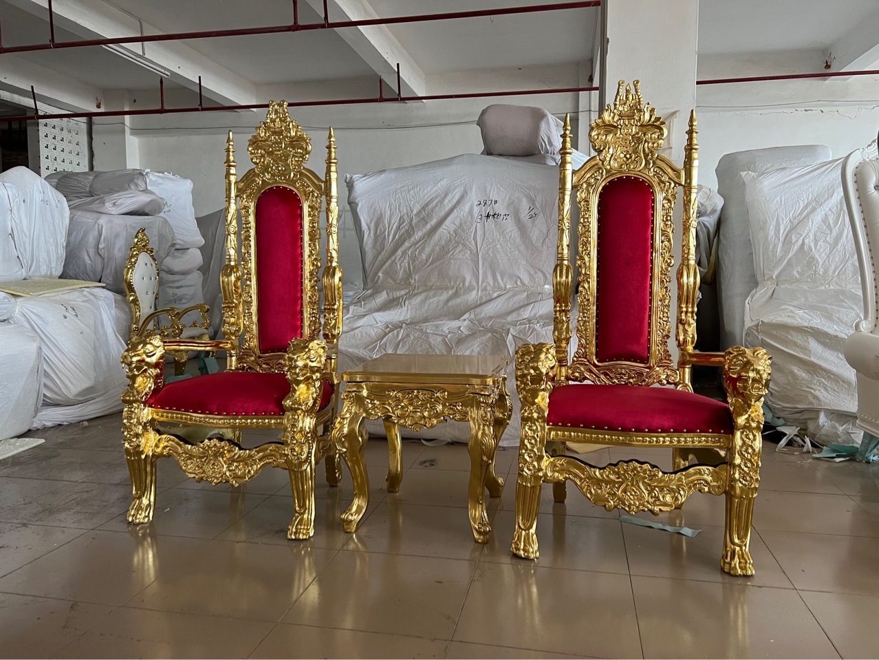 酒店会议椅婚庆婚礼大厅娱乐欧式仿古堡餐椅高级皮质实木靠背久坐家具餐椅复古椅子椅子木头登子高凳子椅子高级感豪华详情9