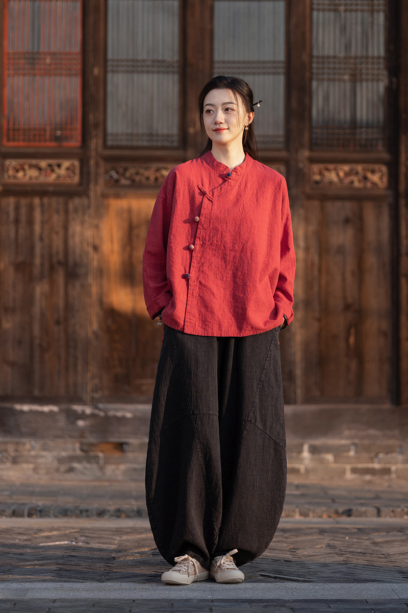 2025春夏新款棉麻女装复古立领偏襟拼色砂洗盘扣上衣长袖女式衬衫详情18