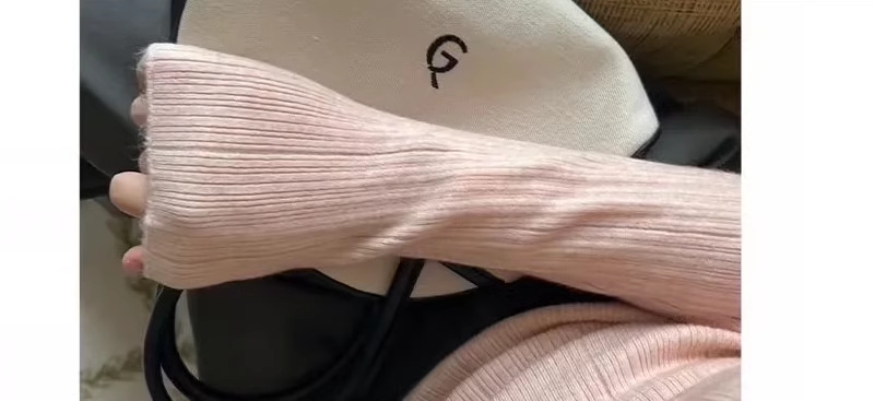 A light purple semi-high neck slim-fit innerwear with a knitted sweater for women in the spring of 2026 is a stylish and unique thin base layer pic 11
