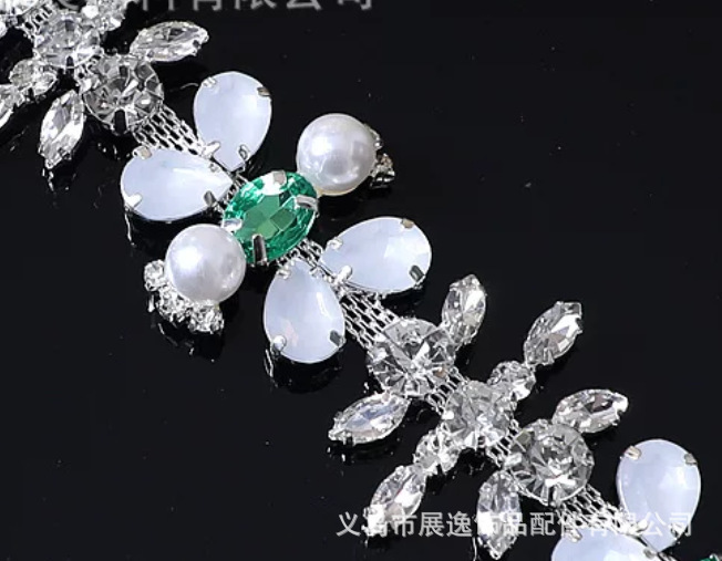 European and American best-selling in-stock welded glass diamond chain, sunflower horse eye water diamond chain, DIY dress accessory and auxiliary materials pic 5