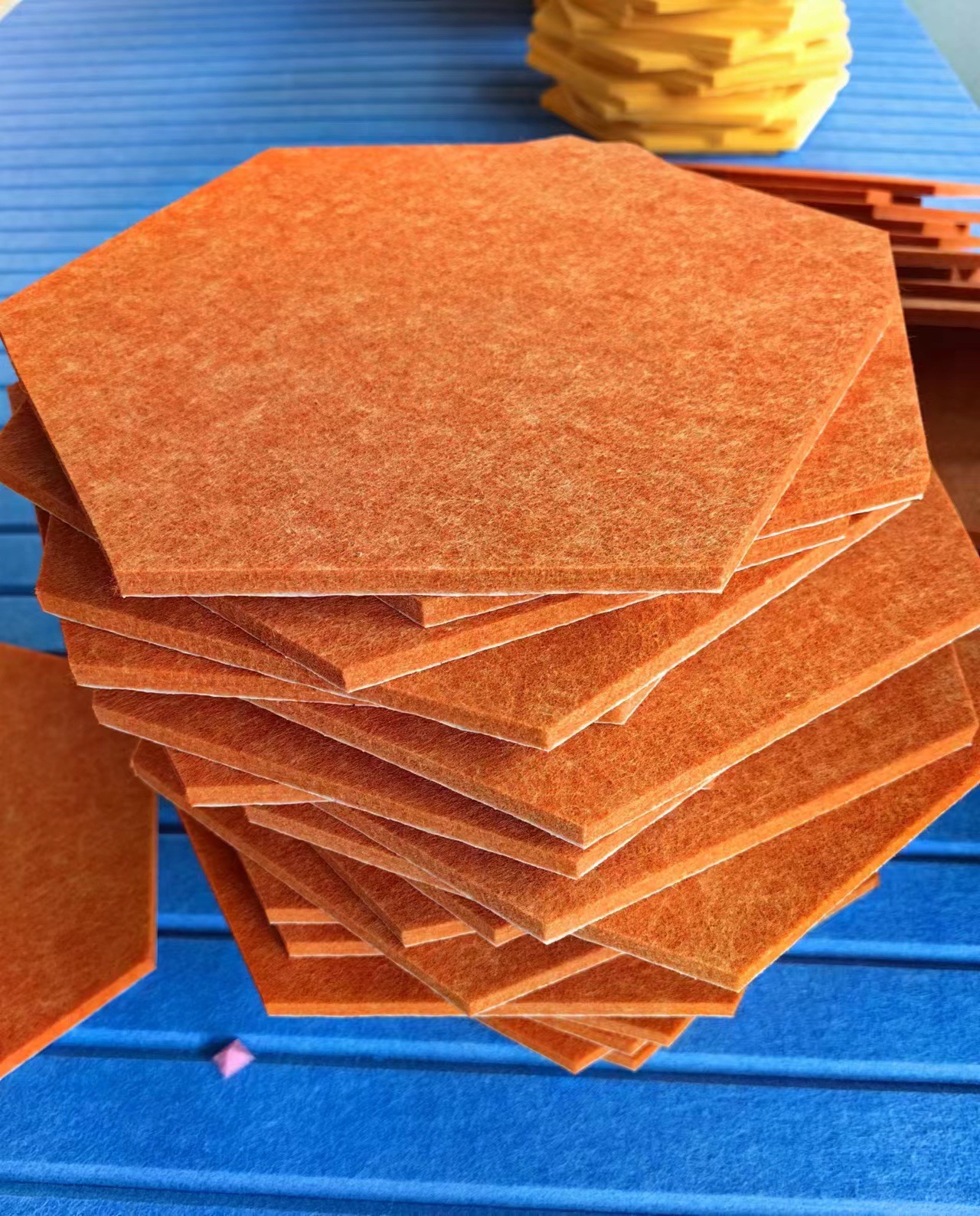 跨境六边形毛毡板自粘墙贴墙面装饰带背胶安装方便创意拼贴详情12