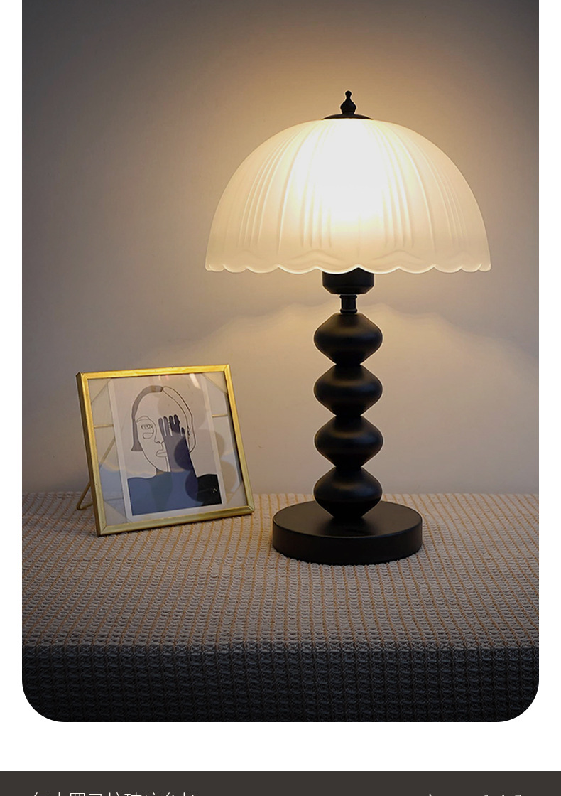 French retro table lamp, bedroom bedside, vintage glass, homestay, Chinese-style study small table lamp, American light luxury bedside lamp pic 12