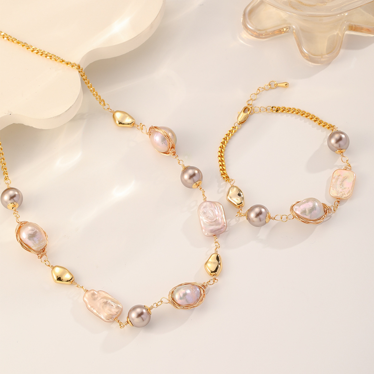 Nasha Cross-border Best-selling Baroque freshwater pearl necklace and bracelet set, French light luxury irregular bracelet necklace pic 14