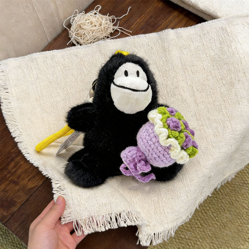 调皮猩正版捧花毛绒挂件学生书包包钥匙扣挂饰男女孩生日可爱礼品详情6