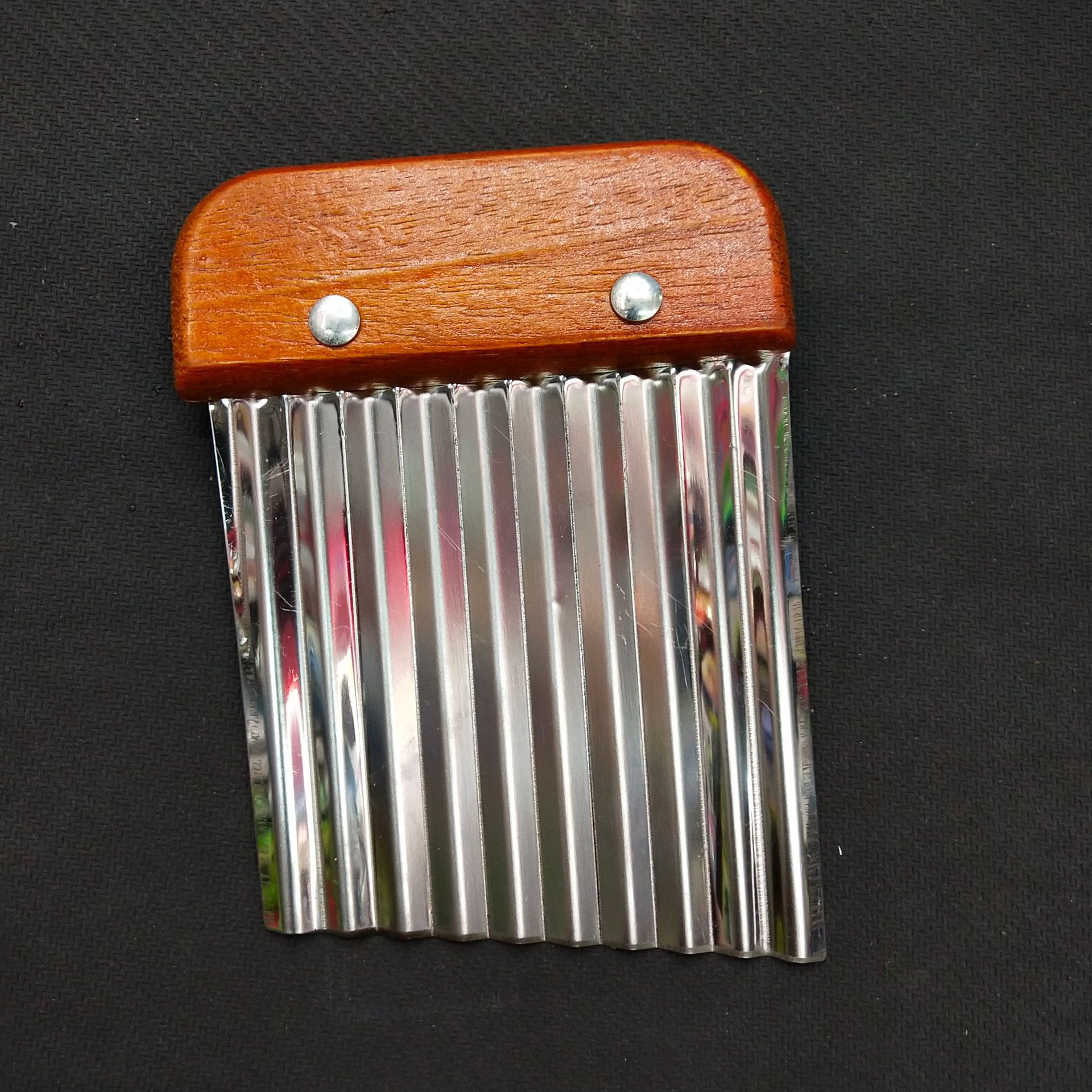 Corrugated plastic peelers, peeling knives, vegetable slicers, potato slices, hot wholesale, daily necessities electric peelers pic 8